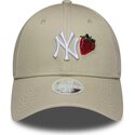 kapa-zaobljena-bez-podesiv-9forty-fruit-icon-strawberry-new-york-yankees-mlb-new-era