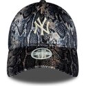 kapa-zaobljena-visebojno-podesiv-9forty-snake-print-new-york-yankees-mlb-new-era
