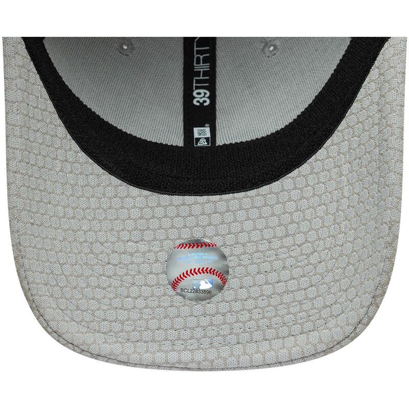 kapa-zaobljena-siva-prilagodena-39thirty-stretch-mesh-new-york-yankees-mlb-new-era