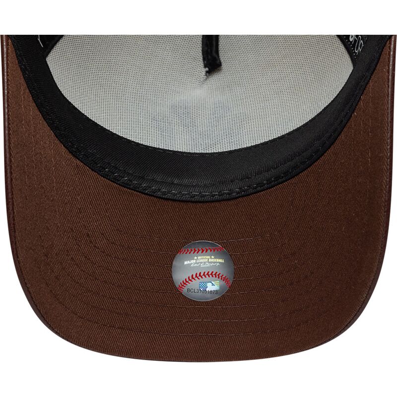 kapa-zaobljena-bez-podesiv-9forty-m-crown-fabric-mix-new-york-yankees-mlb-new-era