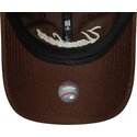 kapa-zaobljena-smeda-podesiv-9twenty-cord-script-new-york-yankees-mlb-new-era