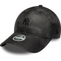 kapa-zaobljena-crna-podesiv-9twenty-washed-pu-new-york-yankees-mlb-new-era