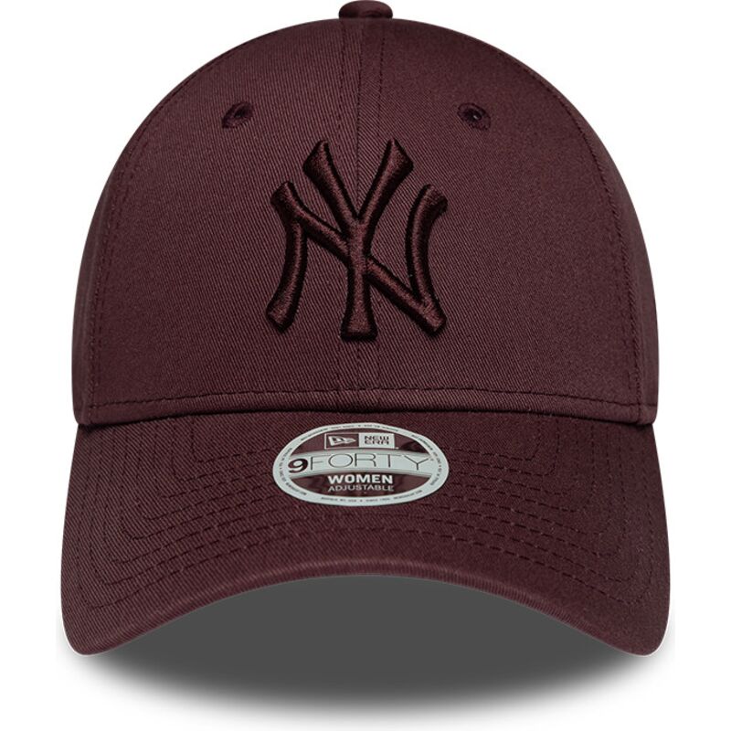 kapa-zaobljena-crvena-podesiv-9forty-league-essential-new-york-yankees-mlb-new-era