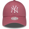 kapa-zaobljena-ruzicasta-podesiv-9forty-league-essential-cas-new-york-yankees-mlb-new-era