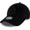 kapa-zaobljena-crna-podesiv-9forty-velour-new-york-yankees-mlb-new-era
