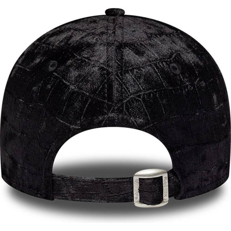kapa-zaobljena-crna-podesiv-9forty-pattern-velour-new-york-yankees-mlb-new-era