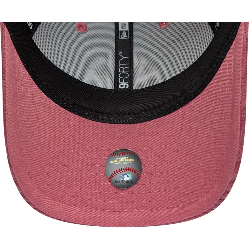kapa-zaobljena-ruzicasta-podesiv-9forty-m-crown-chunky-cord-new-york-yankees-mlb-new-era kapa-zaobljena-ruzicasta-podesiv-9forty-m-crown-chunky-cord-new-york-yankees-mlb-new-era