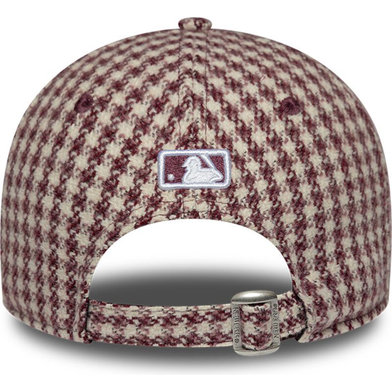 kapa-zaobljena-crvena-podesiv-9forty-m-crown-houndstooth-new-york-yankees-mlb-new-era