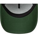 kapa-zaobljena-zelena-snapback-a-frame-oval-patch-foam-new-era