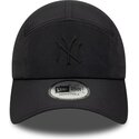 kapa-zaobljena-crna-snapback-runner-tech-midi-new-york-yankees-mlb-new-era