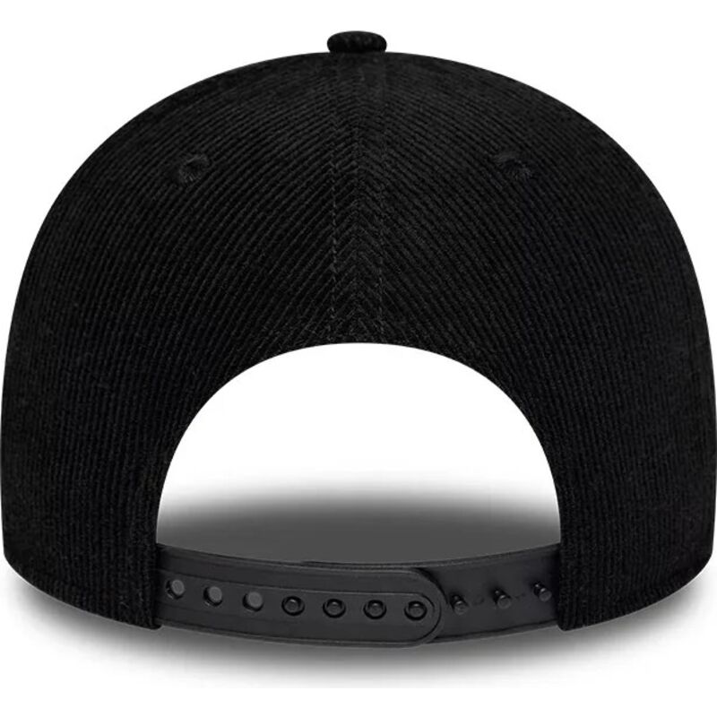 kapa-zaobljena-crna-snapback-9forty-entry-cord-new-york-yankees-mlb-new-era