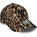 kapa-zaobljena-leopard-podesiv-9forty-ocelot-print-new-york-yankees-mlb-new-era