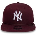 kapa-ravna-crvena-snapback-9fifty-original-fit-league-essential-new-york-yankees-mlb-new-era
