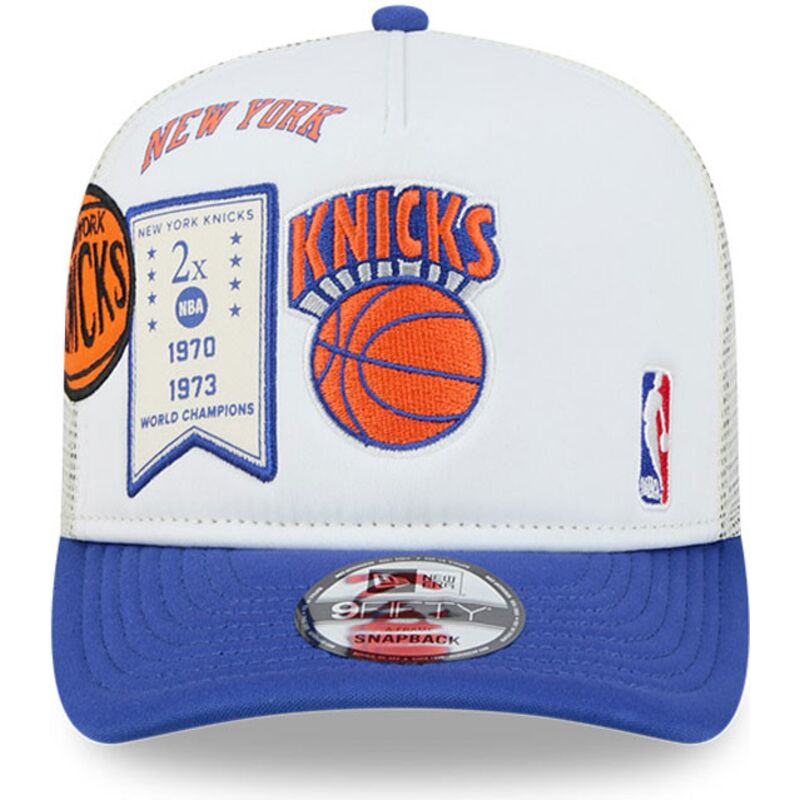 kapa-zaobljena-bijela-snapback-hardwood-classics-9fifty-a-frame-precurved-new-york-knicks-nba-new-era