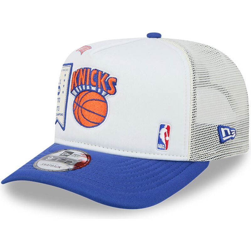 kapa-zaobljena-bijela-snapback-hardwood-classics-9fifty-a-frame-precurved-new-york-knicks-nba-new-era