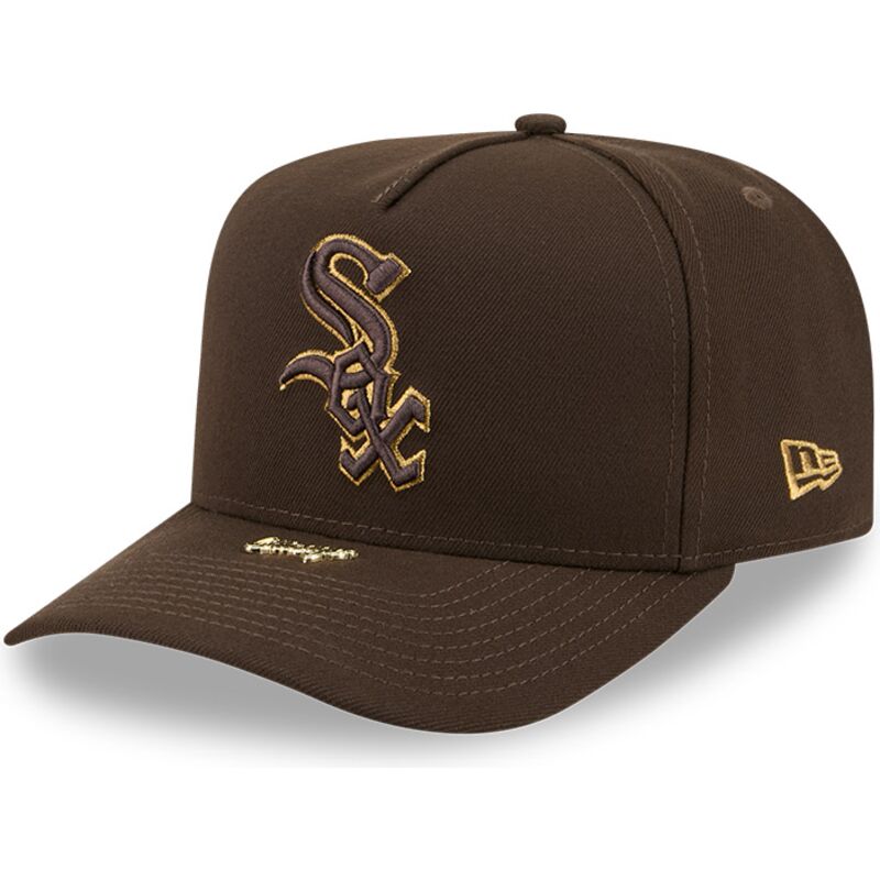 kapa-zaobljena-smeda-snapback-9fifty-a-frame-precurved-visor-pin-chicago-white-sox-mlb-new-era kapa-zaobljena-smeda-snapback-9fifty-a-frame-precurved-visor-pin-chicago-white-sox-mlb-new-era