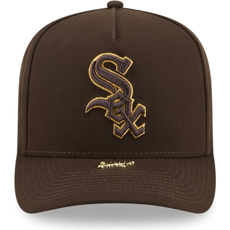 kapa-zaobljena-smeda-snapback-9fifty-a-frame-precurved-visor-pin-chicago-white-sox-mlb-new-era kapa-zaobljena-smeda-snapback-9fifty-a-frame-precurved-visor-pin-chicago-white-sox-mlb-new-era