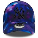 kapa-zaobljena-visebojno-snapback-za-djecu-9forty-all-over-print-space-new-york-yankees-mlb-new-era