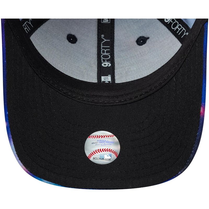 kapa-zaobljena-visebojno-snapback-za-djecu-9forty-all-over-print-space-new-york-yankees-mlb-new-era