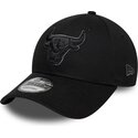 kapa-zaobljena-crna-podesiv-9forty-team-outline-chicago-bulls-nba-new-era