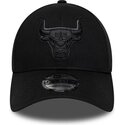 kapa-zaobljena-crna-podesiv-9forty-team-outline-chicago-bulls-nba-new-era