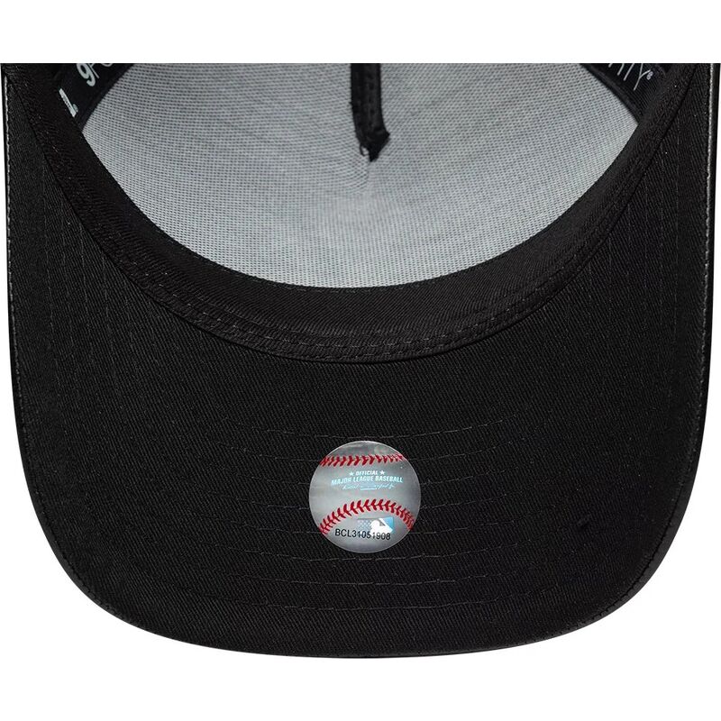 kapa-zaobljena-crna-podesiv-9forty-m-crown-a-frame-fabric-mix-new-york-yankees-mlb-new-era