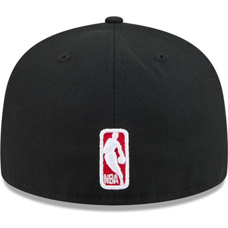 kapa-ravna-crna-prilagodena-59fifty-rhinestone-badge-chicago-bulls-nba-new-era