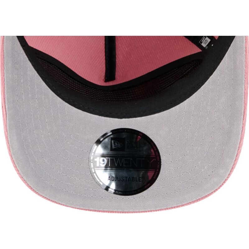 kapa-zaobljena-ruzicasta-podesiv-19twenty-precurved-corduroy-pastel-new-york-yankees-mlb-new-era kapa-zaobljena-ruzicasta-podesiv-19twenty-precurved-corduroy-pastel-new-york-yankees-mlb-new-era